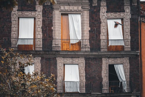 Foto d'estoc gratuïta de antic, balcons, barri antic