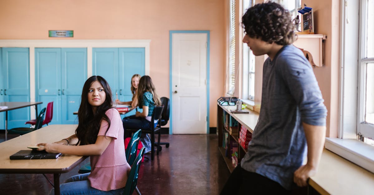 一做錯就崩潰不是玻璃心:先看孩子在保護什麼 一做錯就崩潰不是玻璃心:先看孩子在保護什麼