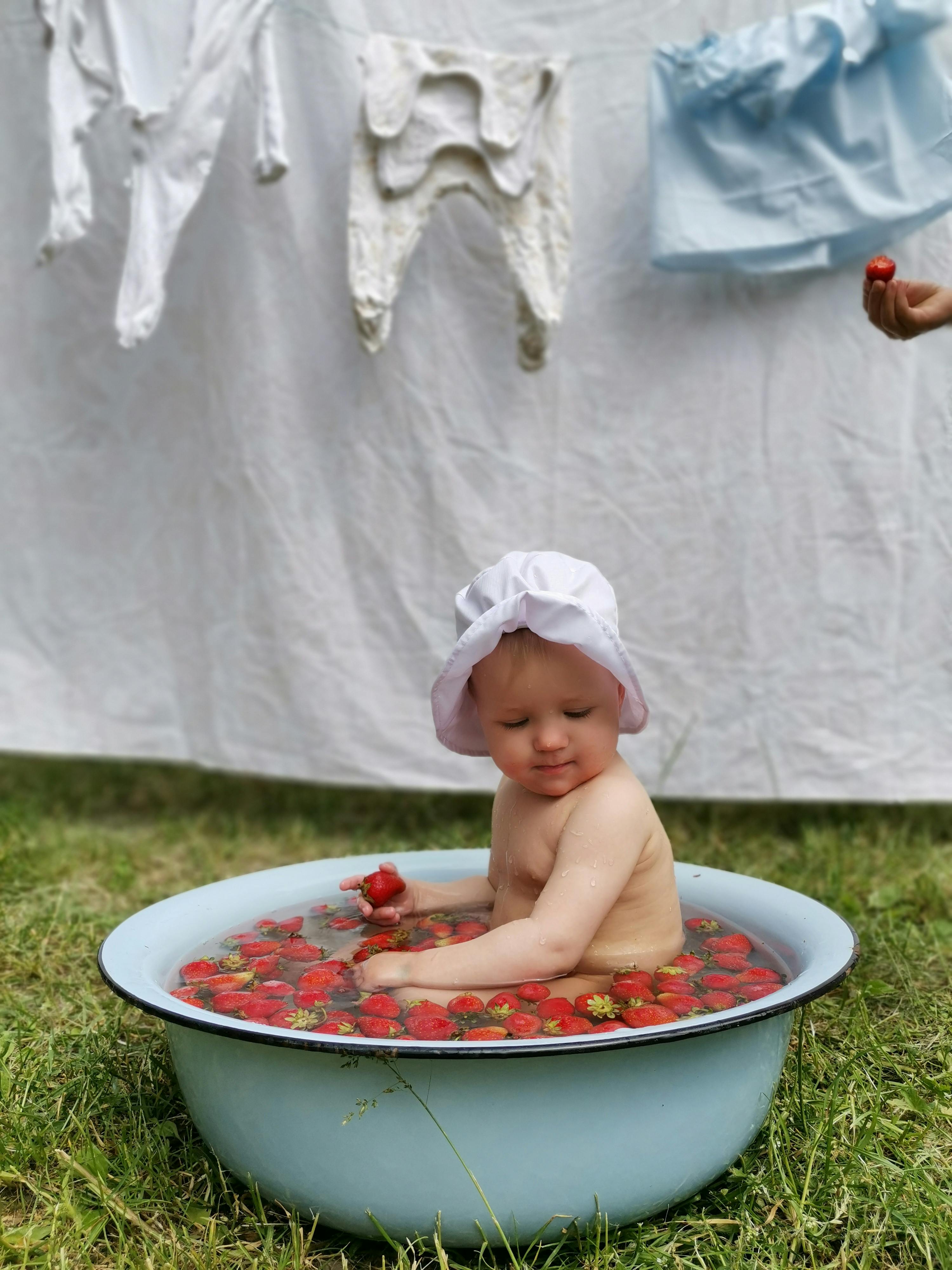 Newborn Photography by Sarah Hart Photography Cake Smash Session - Sarah  Hart Photography Tonbridge Photographer