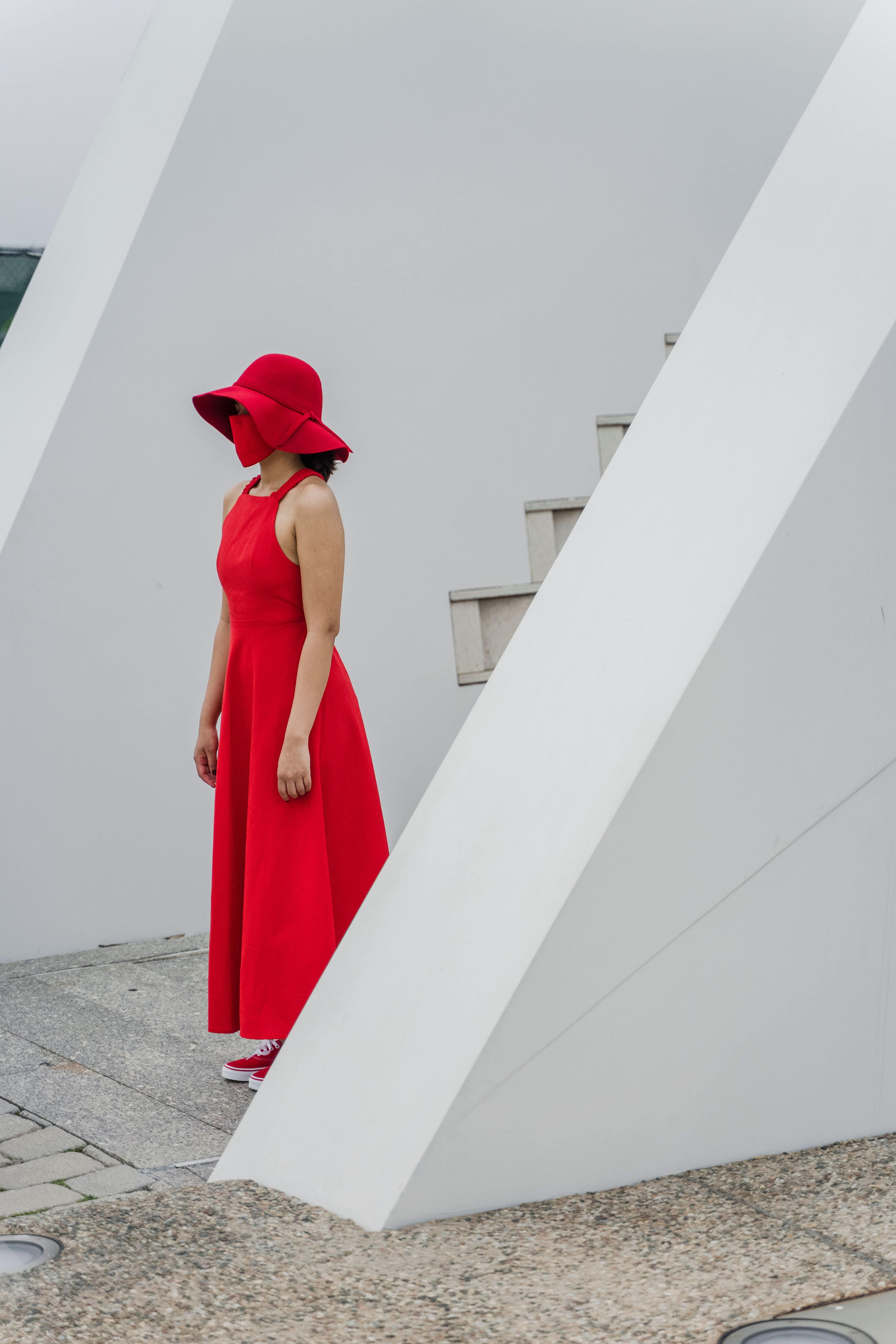 <b>2. Dress: Simple tapi Tetap Stylish</b>