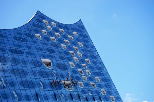 Foto profissional grátis de arquitetura, céu azul, design arquitetônico