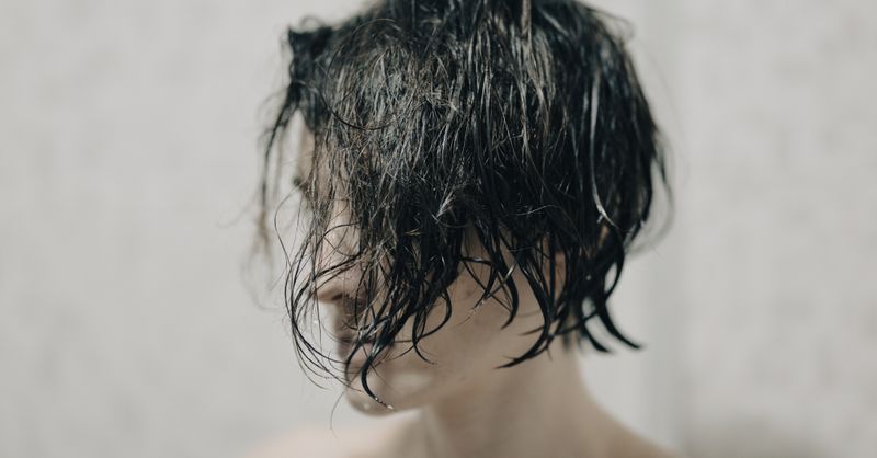 Tous les combien faut-il se laver les cheveux ?