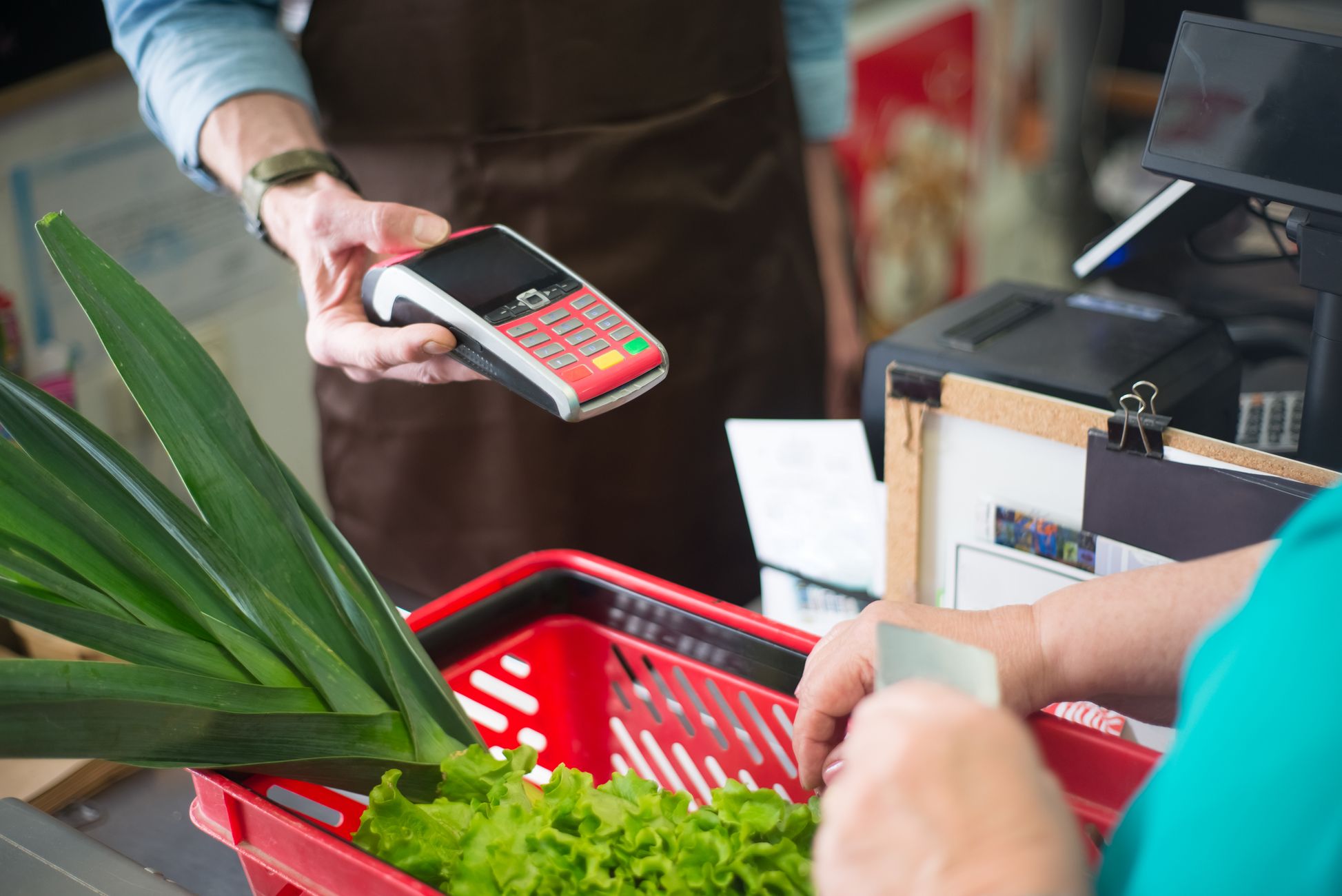 DekaMarkt boekt verlies door kosten van verbouwing winkels