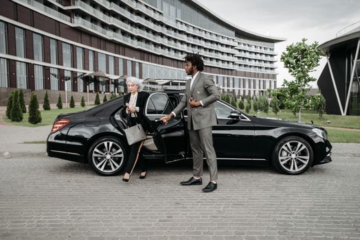 Transfer em viagens: conheça o serviço exclusivo Blacklane - imagem 1