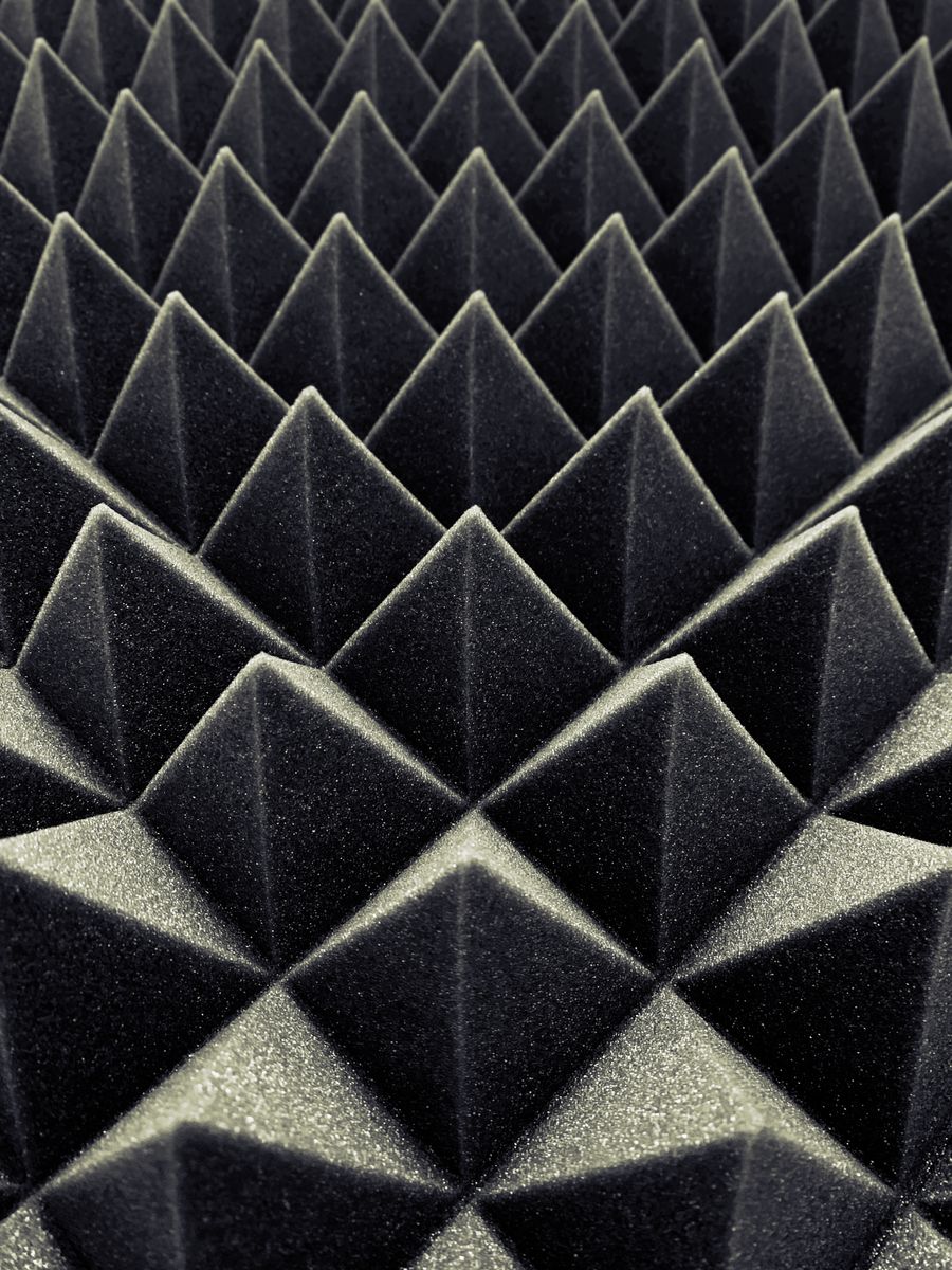 Wedge-profile acoustic foam