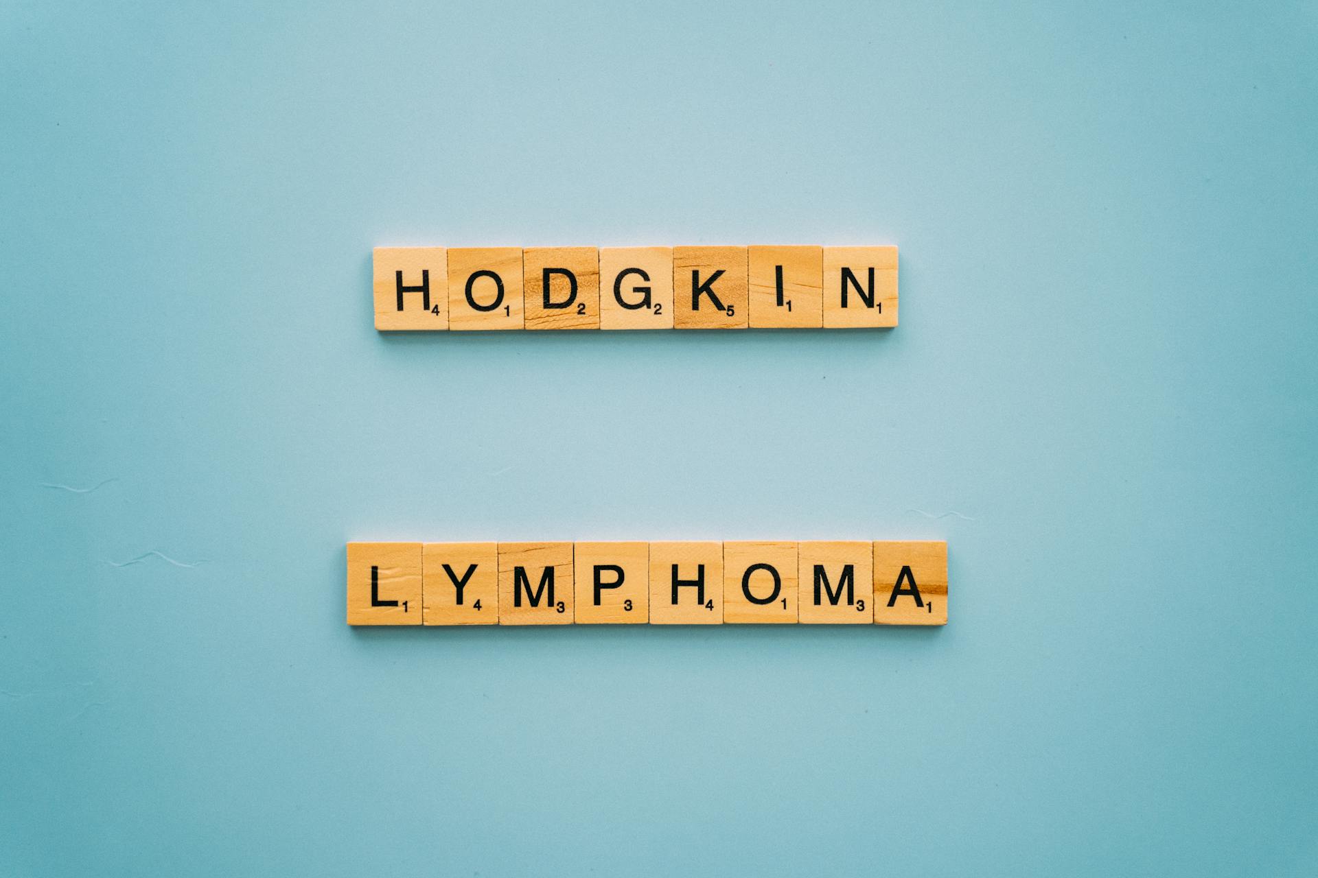 Signe en bois avec les lettres Lymphome de Hodgkin