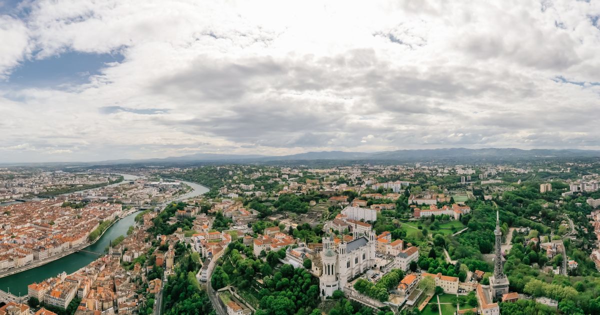 Couverture : Buying property in Lyon as a non-resident: a foreigner's guide