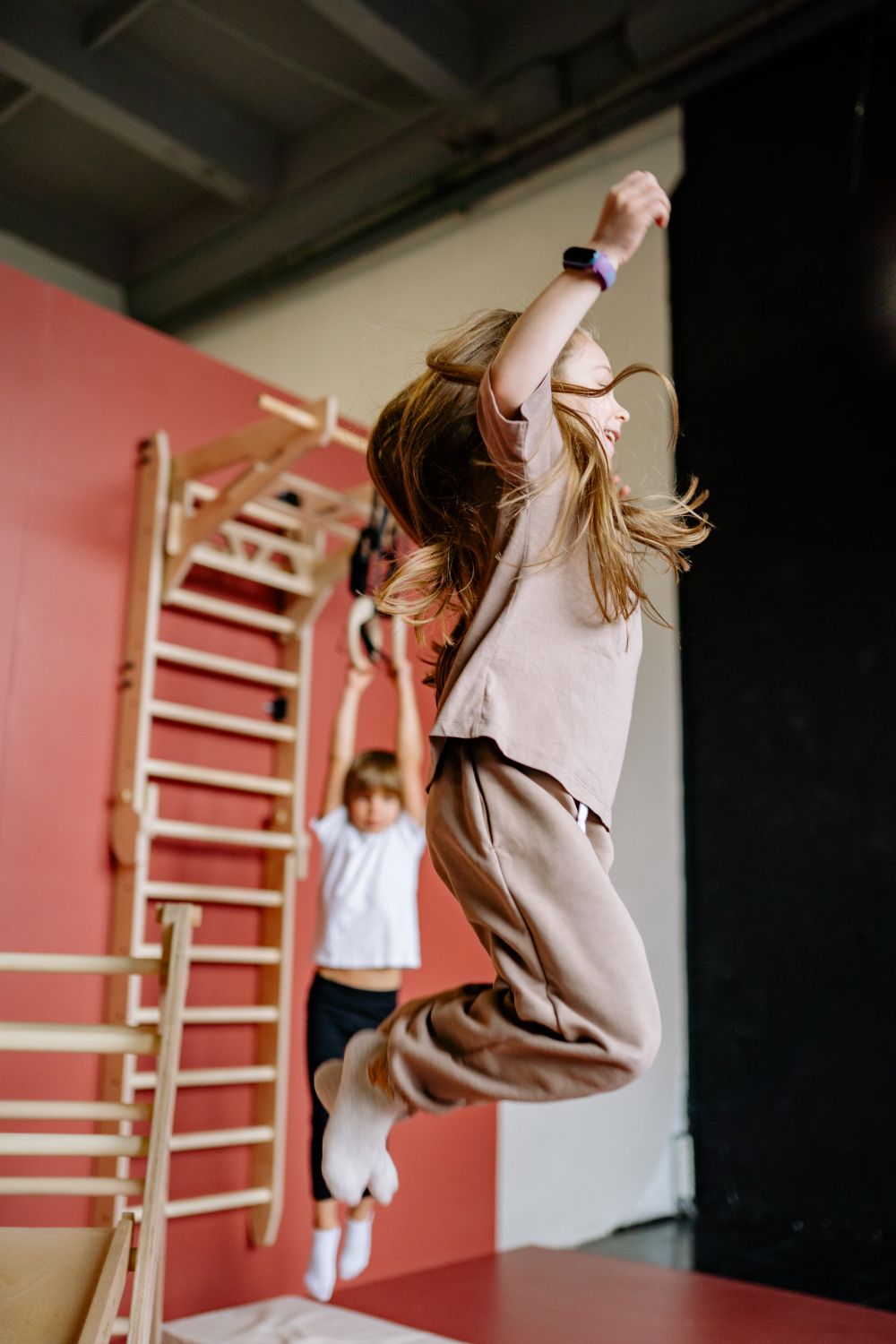 Activité de trampoline et de saut en intérieur