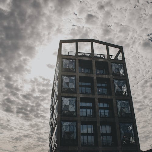 Gratis stockfoto met architectuur, betonnen constructie, buitenkant van het gebouw