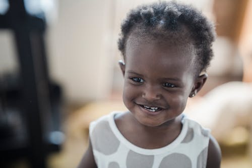 Kostenlos Kostenloses Stock Foto zu afrikanisches kind, bezaubernd, gesicht Stock-Foto