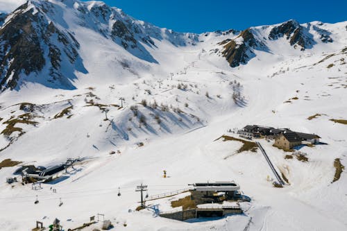 bezplatná Základová fotografie zdarma na téma alpský, hora, lanovky Základová fotografie