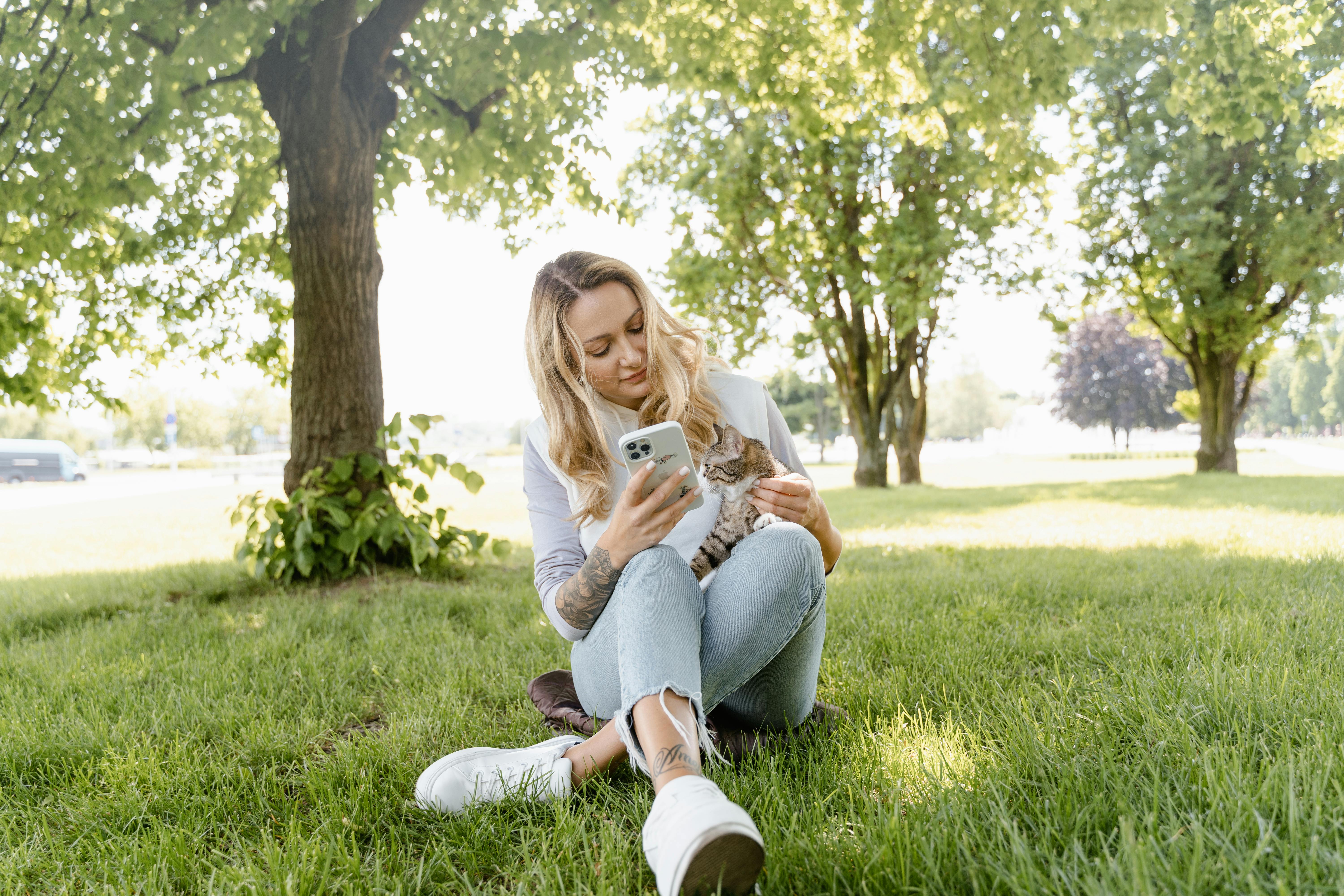 pet technology contact — Photo by MART  PRODUCTION on Pexels