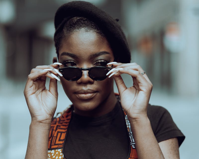 Puppy eating dog food from bowl - puppy nutrition