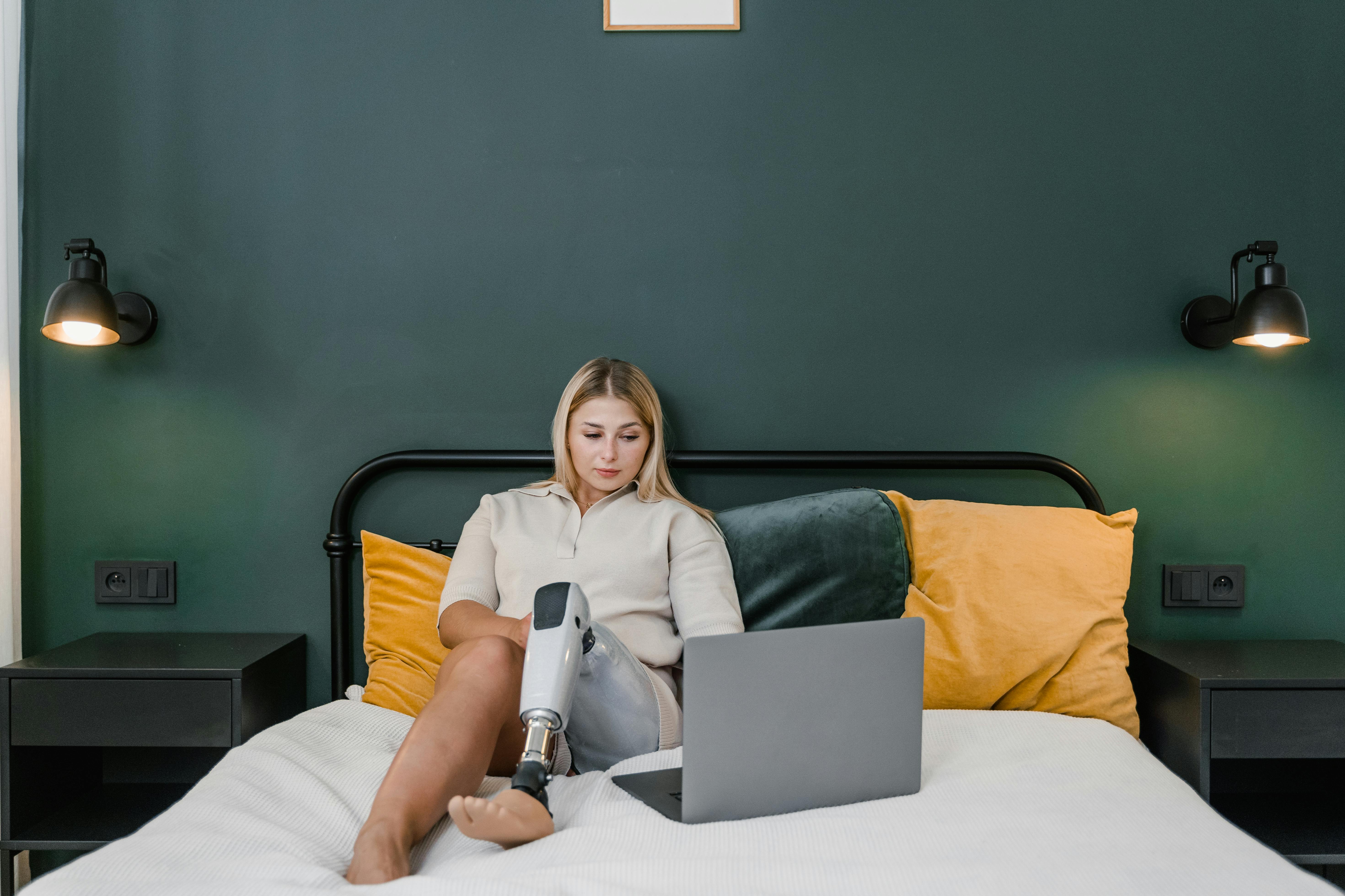 國際：DeepSeek 示警：AI 快速發展恐衝擊全球就業市場