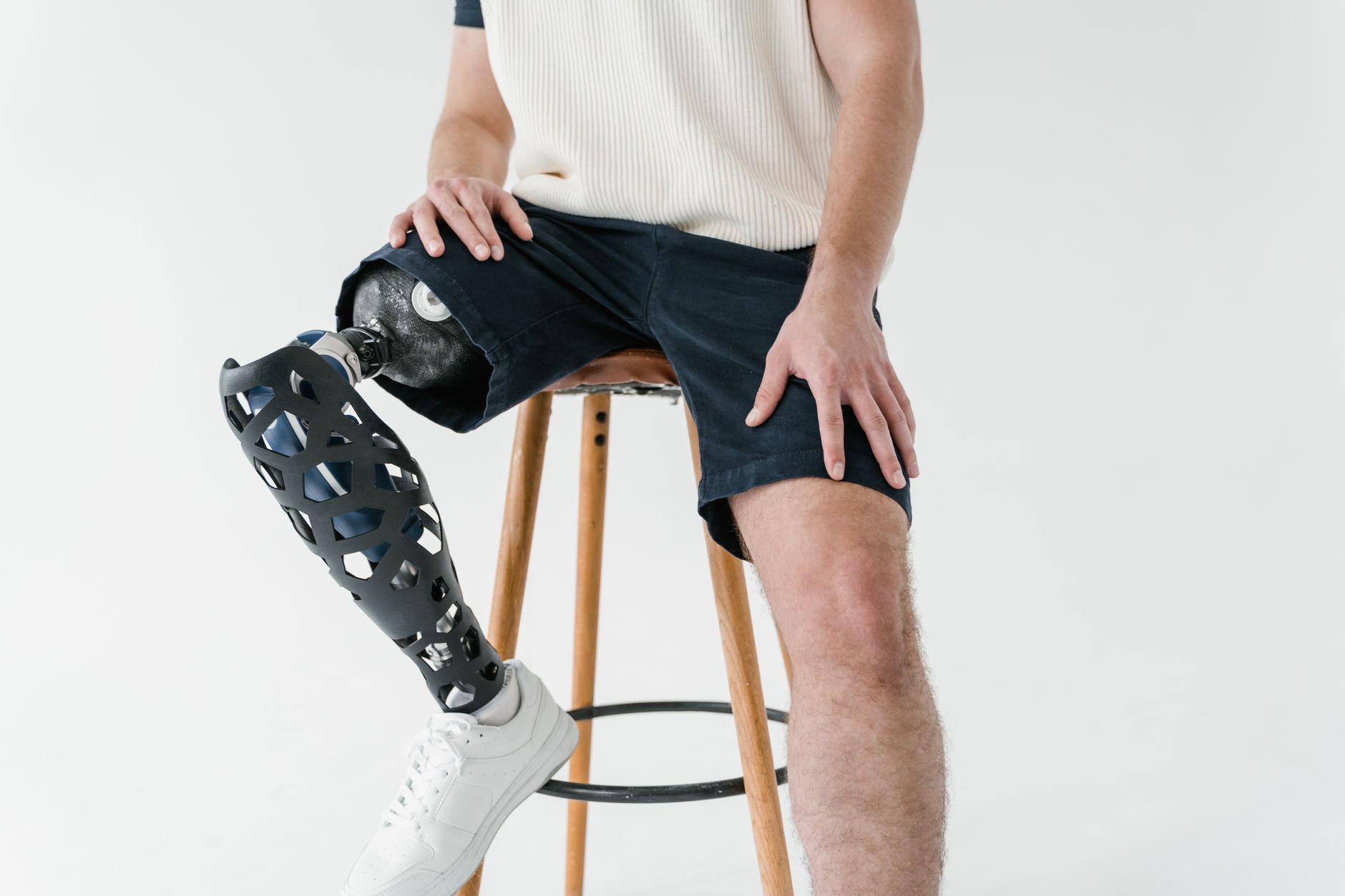 Best Chairs for Bad Knees 2026: Recliner & Kneeling