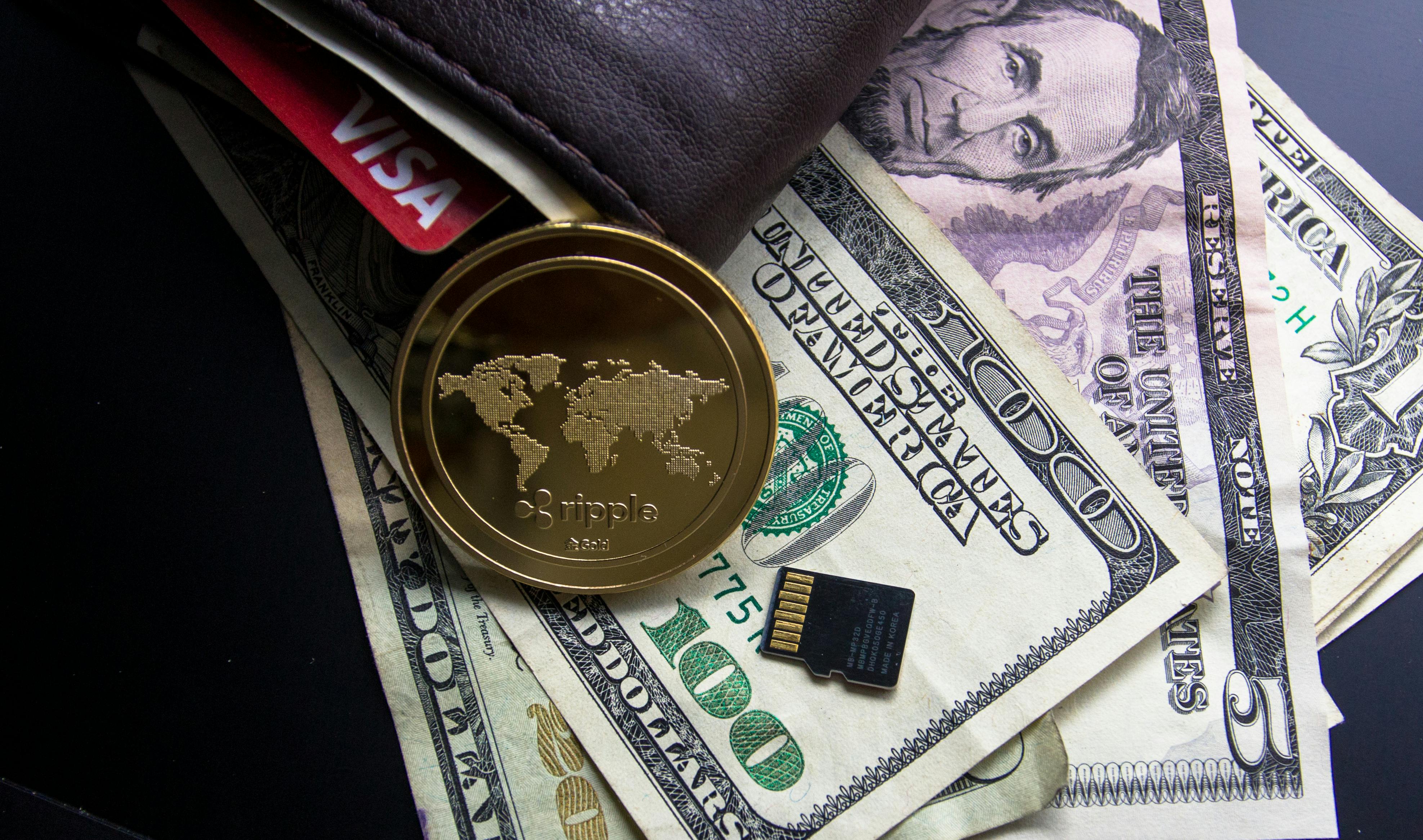 cryptocurrency traditional currencies