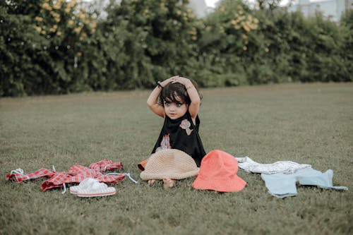 Foto d'estoc gratuïta de a l'aire lliure, adorable, assegut