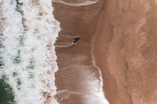 Foto profissional grátis de aerofotografia, água, beira-mar