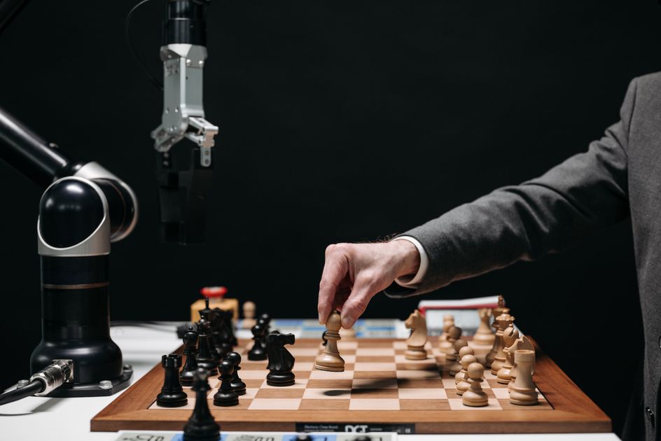 AI vs Human Marketers: An Honest Comparison (From Someone Who Builds AI Marketing Tools) — Thought Leadership | iSupplyAI