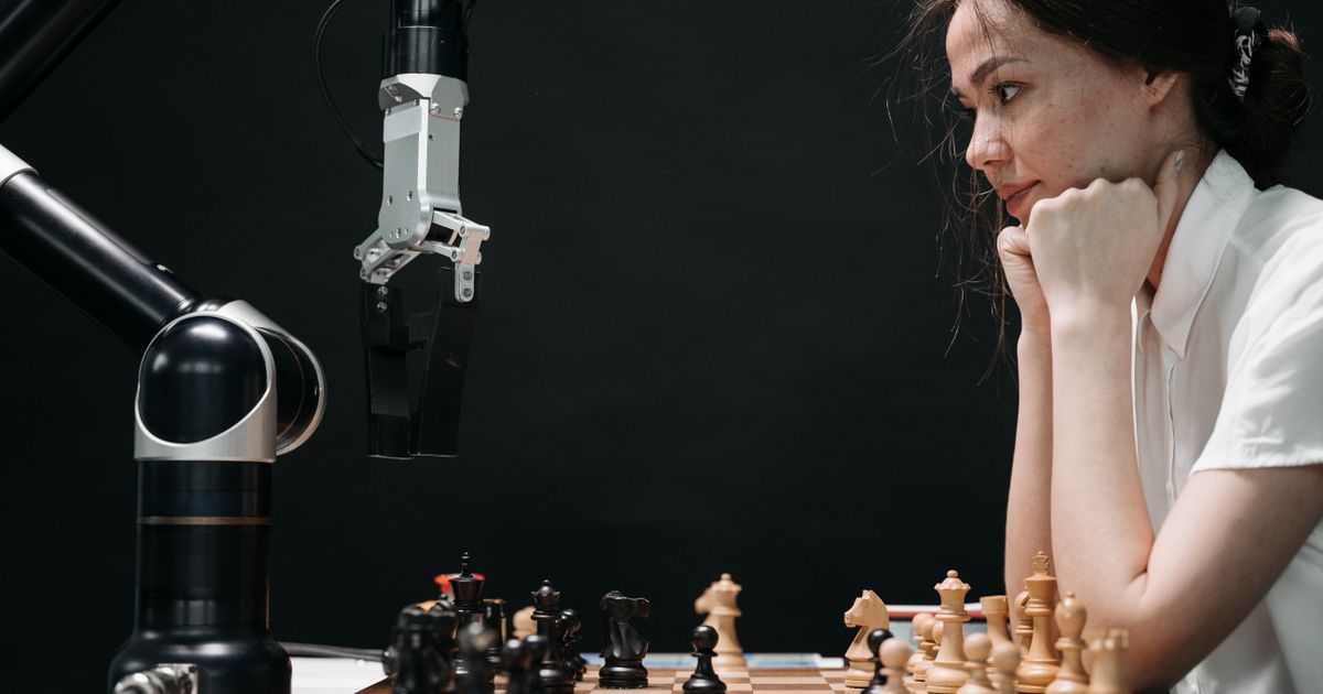 AI 寫故事贏過人類?2026 年最新研究揭露:讀者其實分不清、更愛 AI 筆觸 AI 寫故事贏過人類?2026 年最新研究揭露:讀者其實分不清、更愛 AI 筆觸