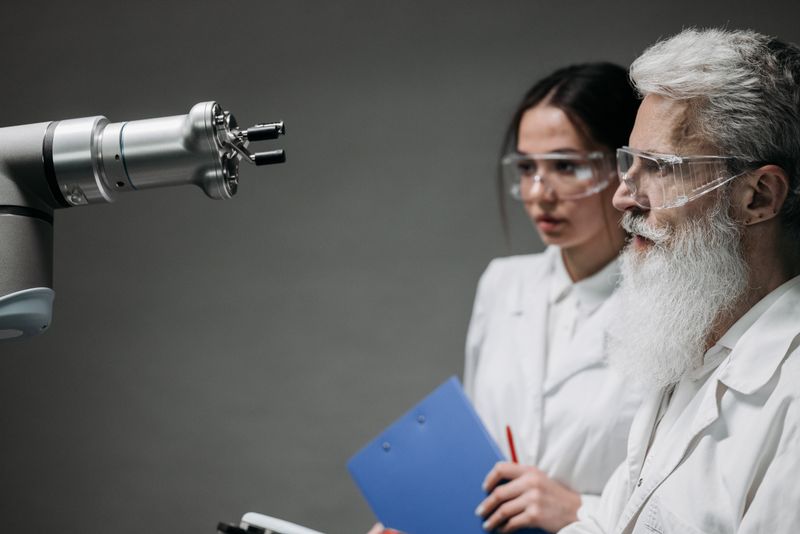 AI 專才從大學流向產業:人才外流正在重塑 2026 年 AI 供需與大學教育、投資策略 AI 專才從大學流向產業:人才外流正在重塑 2026 年 AI 供需與大學教育、投資策略