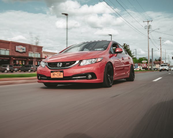 Honda Accord: A Sedan That Balances Luxury and Practicality