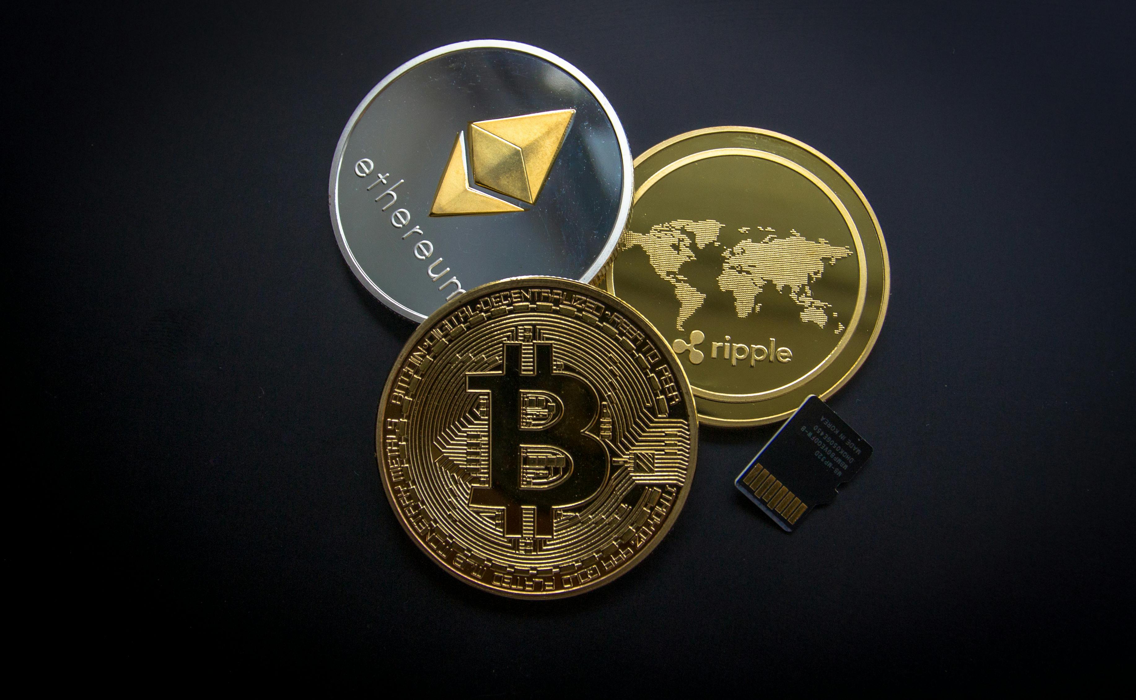 Ripple, Etehereum and Bitcoin and Micro Sdhc Card \u00b7 Free Stock Photo