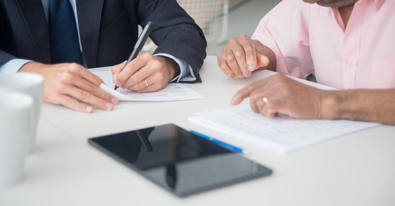 Assurance vie succession : comment transmettre 100 000 euros efficacement