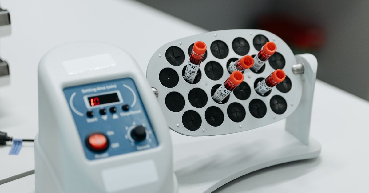 Rotator in Laboratory · Free Stock Photo