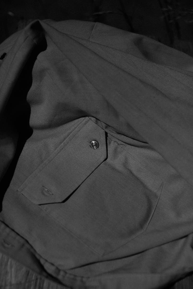 Close-up Photo Of Gray Polo Pocket 