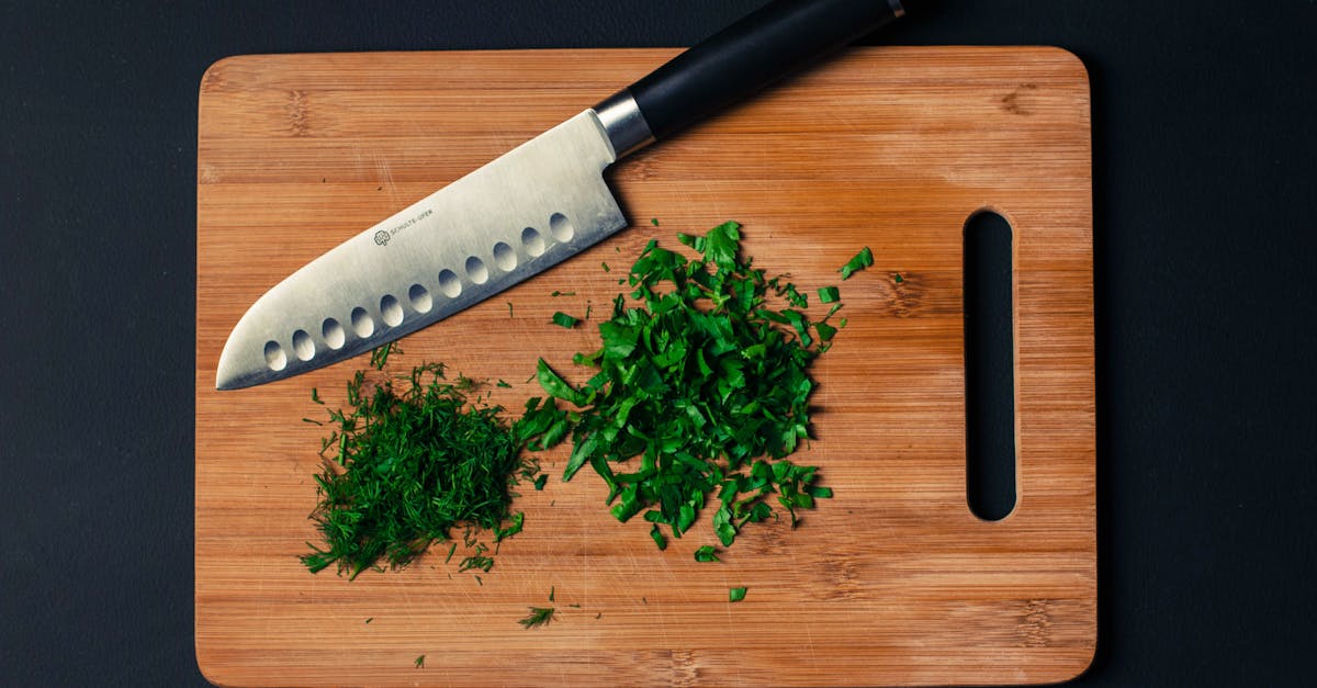 Wood vs. Plastic Cutting Boards