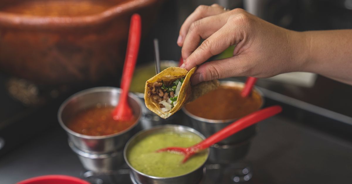 The $0.75 Taco Stand in Oaxaca That Has a 40-Year Wait List of Locals
