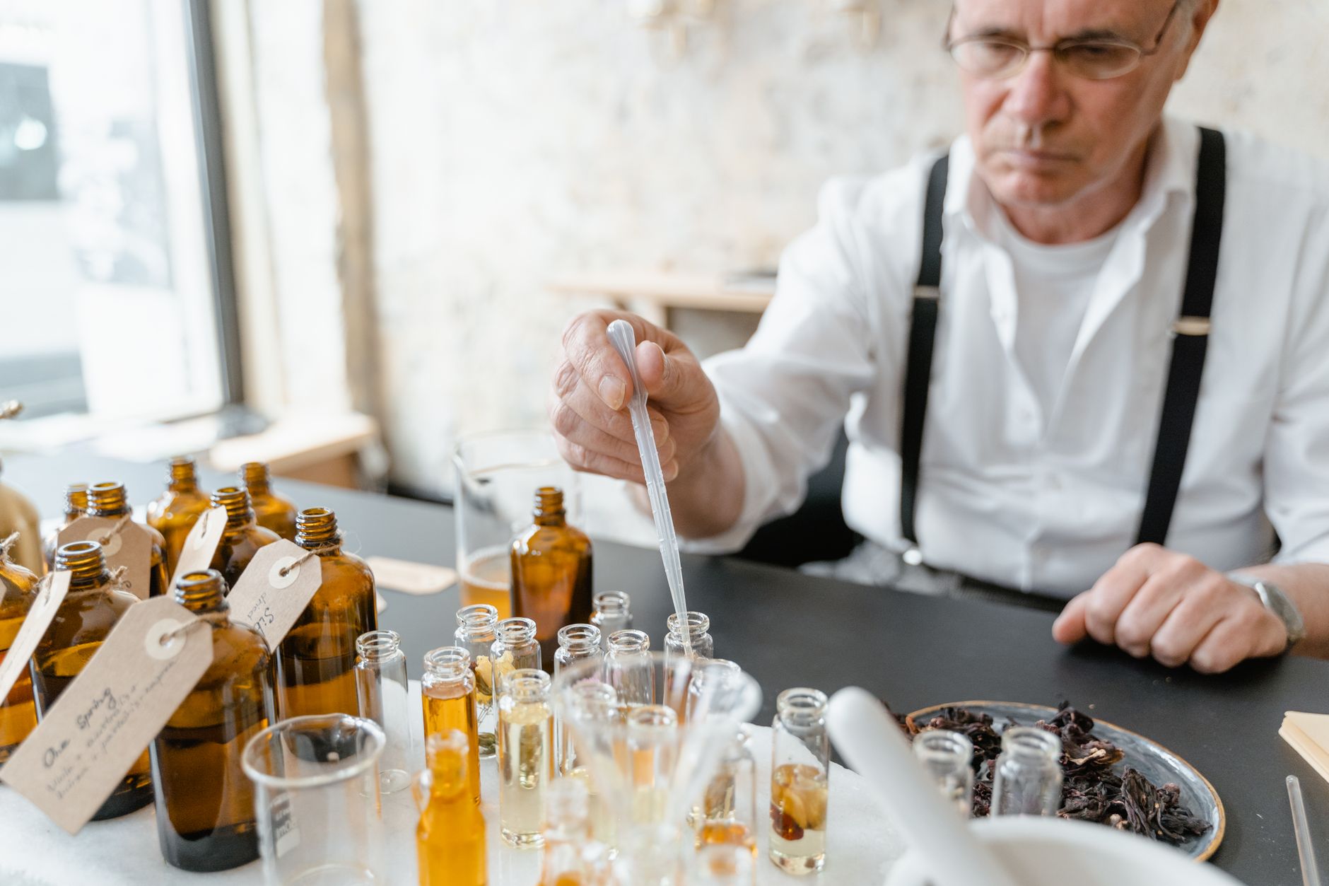 How to Enhance Your Spa Experience with Customized Aromatherapy Blends