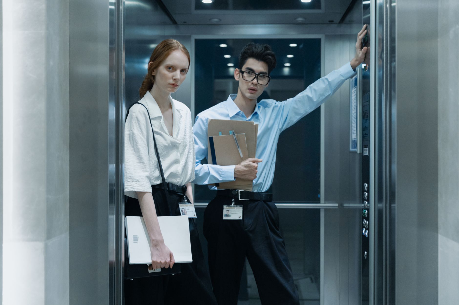 Mastering the Elevator Pitch: How to Sell Your Idea in 60 Seconds