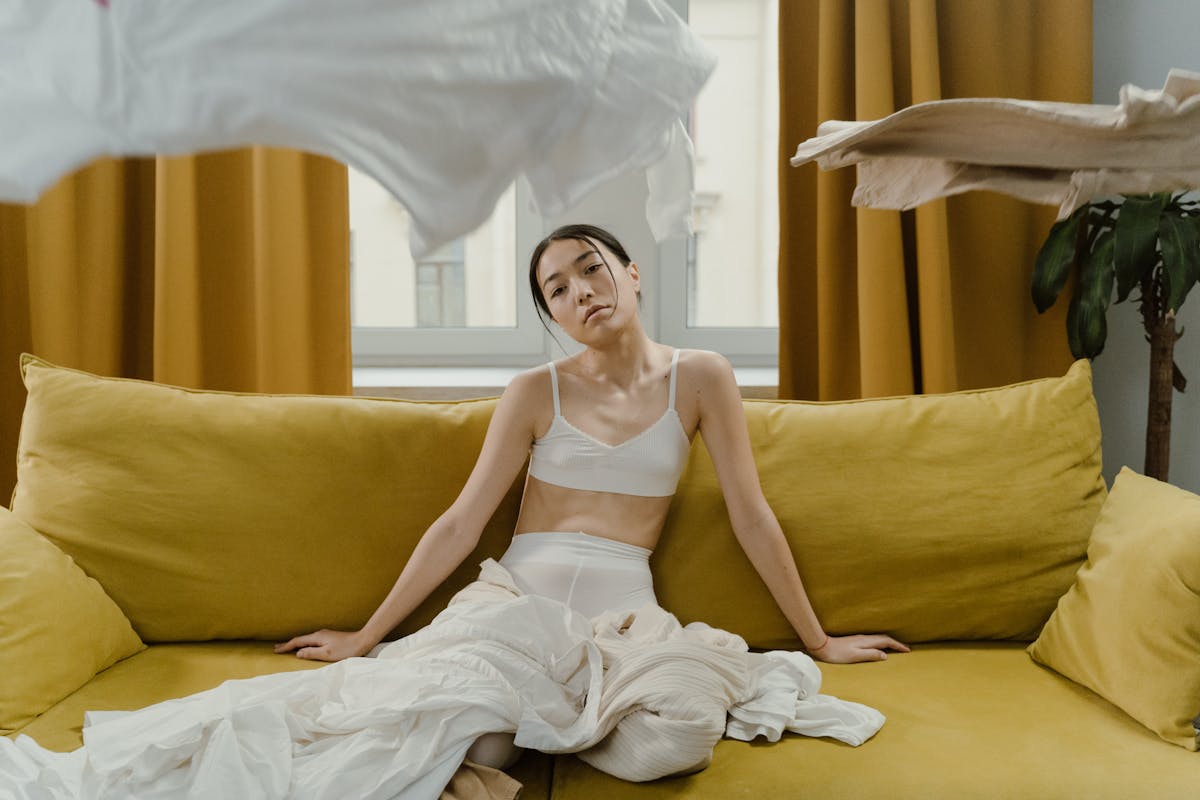 Best Gaming Laptops Under 1000 for USA UK Buyers 2025