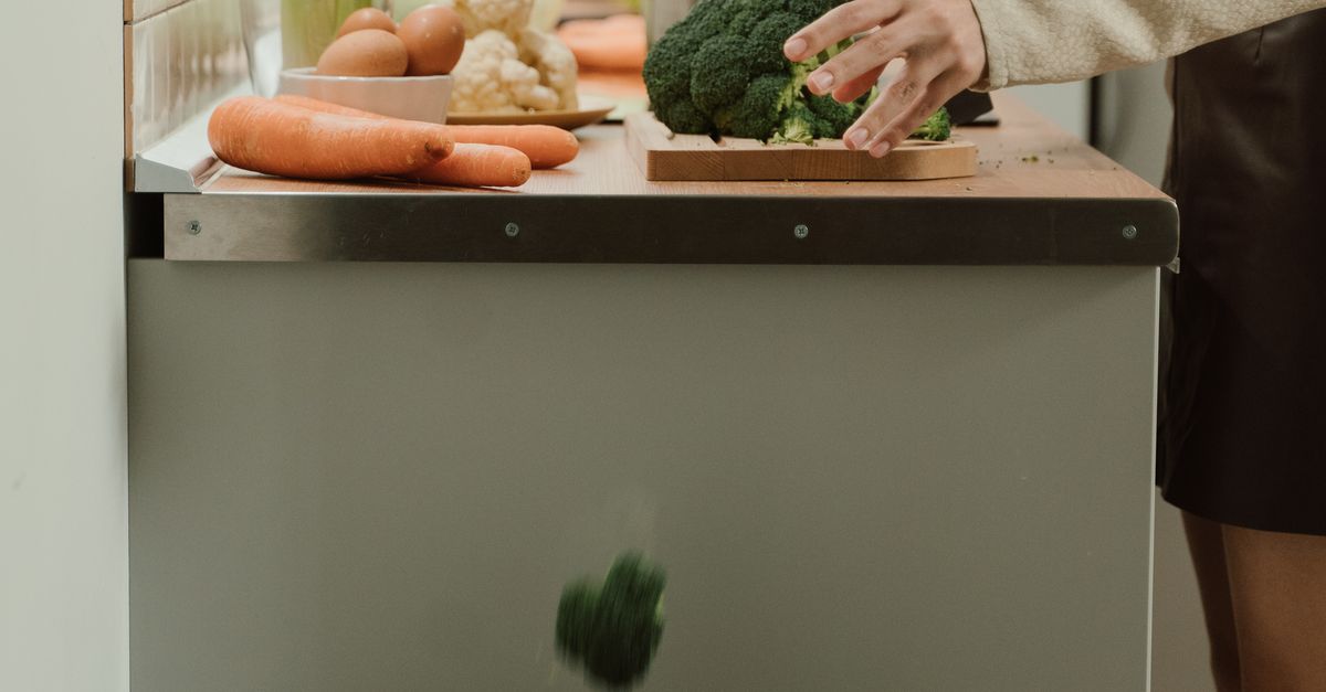 What combinations of tools help businesses fight food waste? What combinations of tools help businesses fight food waste?