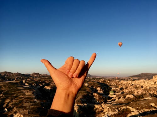 Free stock photo of blue sky, earth, hand