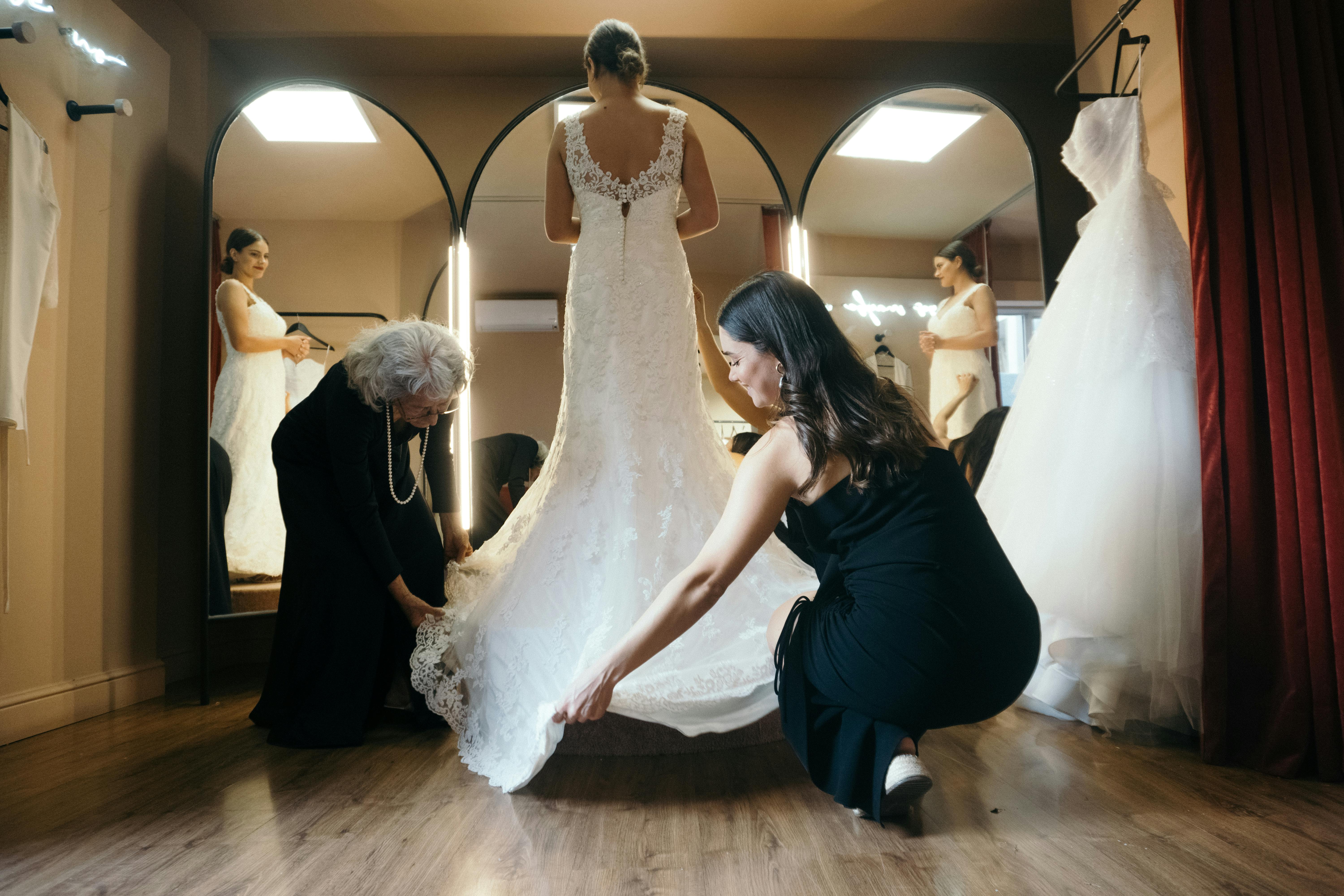 Saying 'Yes' to the Dress | Comstock's magazine