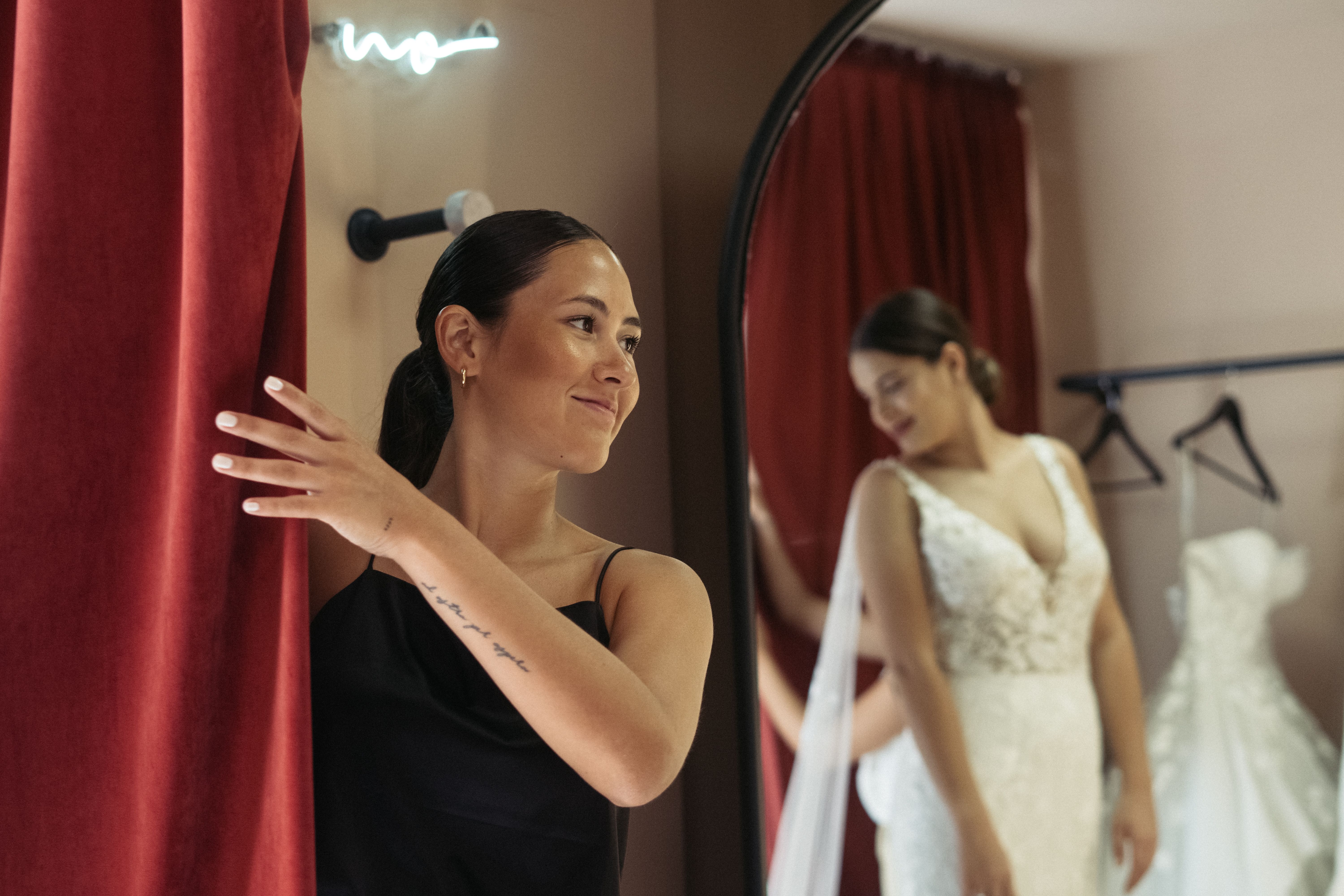 Feating Room Fitting Room Photos, Download The BEST Free Fitting Room Stock Photos ...