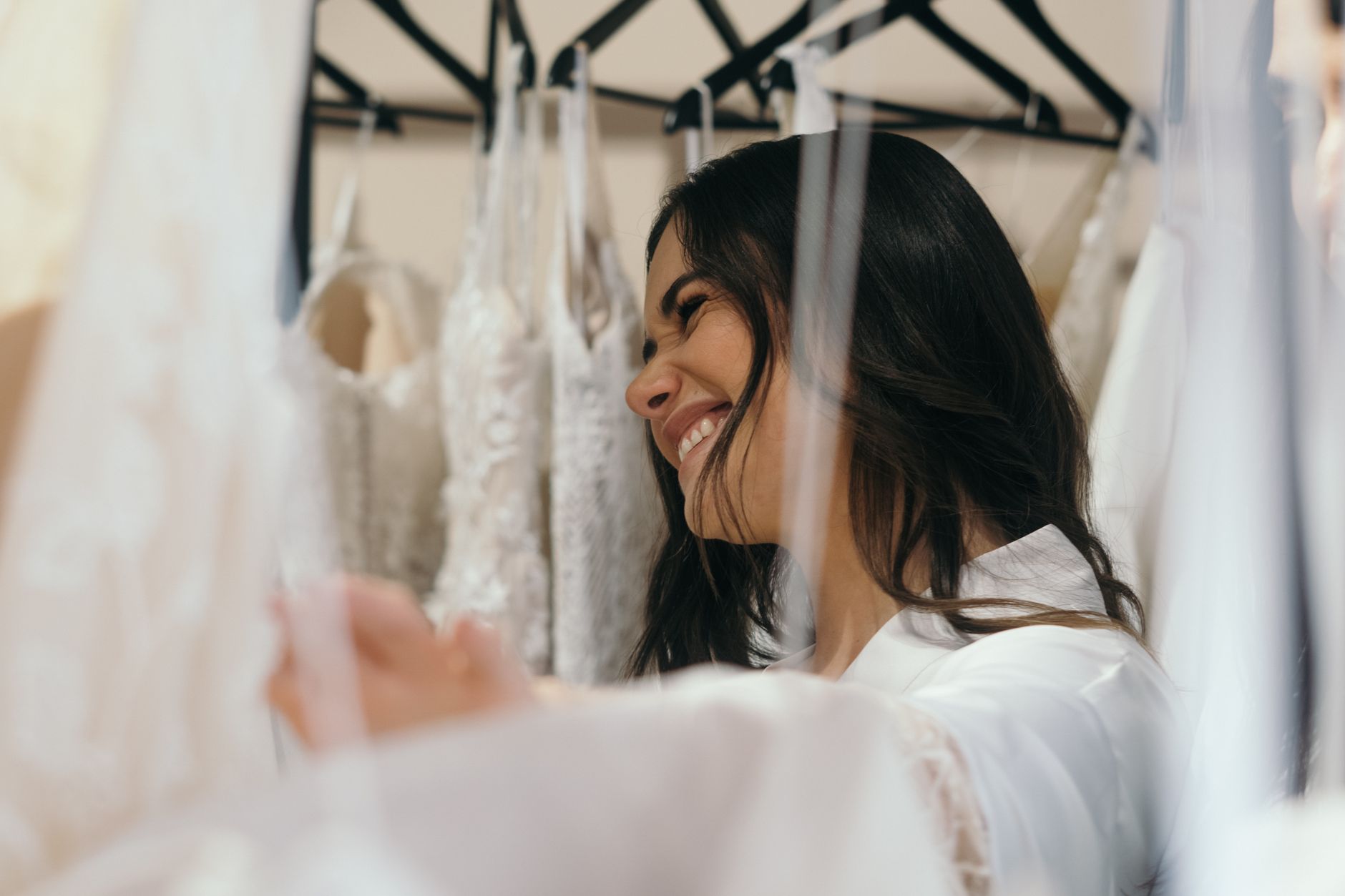 How to Find a Size-Inclusive Bridal Shop Before You Book