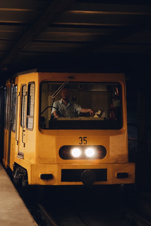 Fotobanka s bezplatnými fotkami na tému auto, jazdiť, kamión