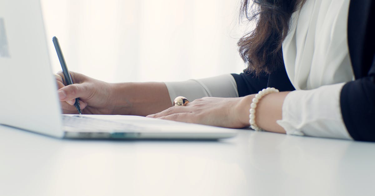 李貞秀力挺人民工作權:不應因政治攻擊而受害