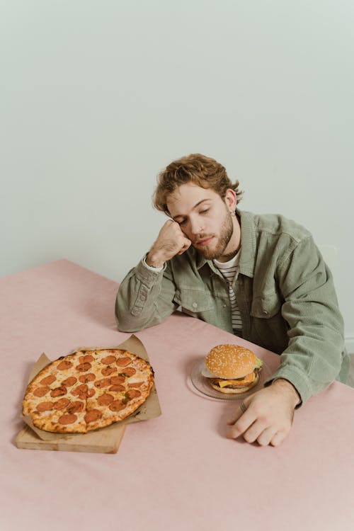 Gratis lagerfoto af burger, fastfood, indendørs