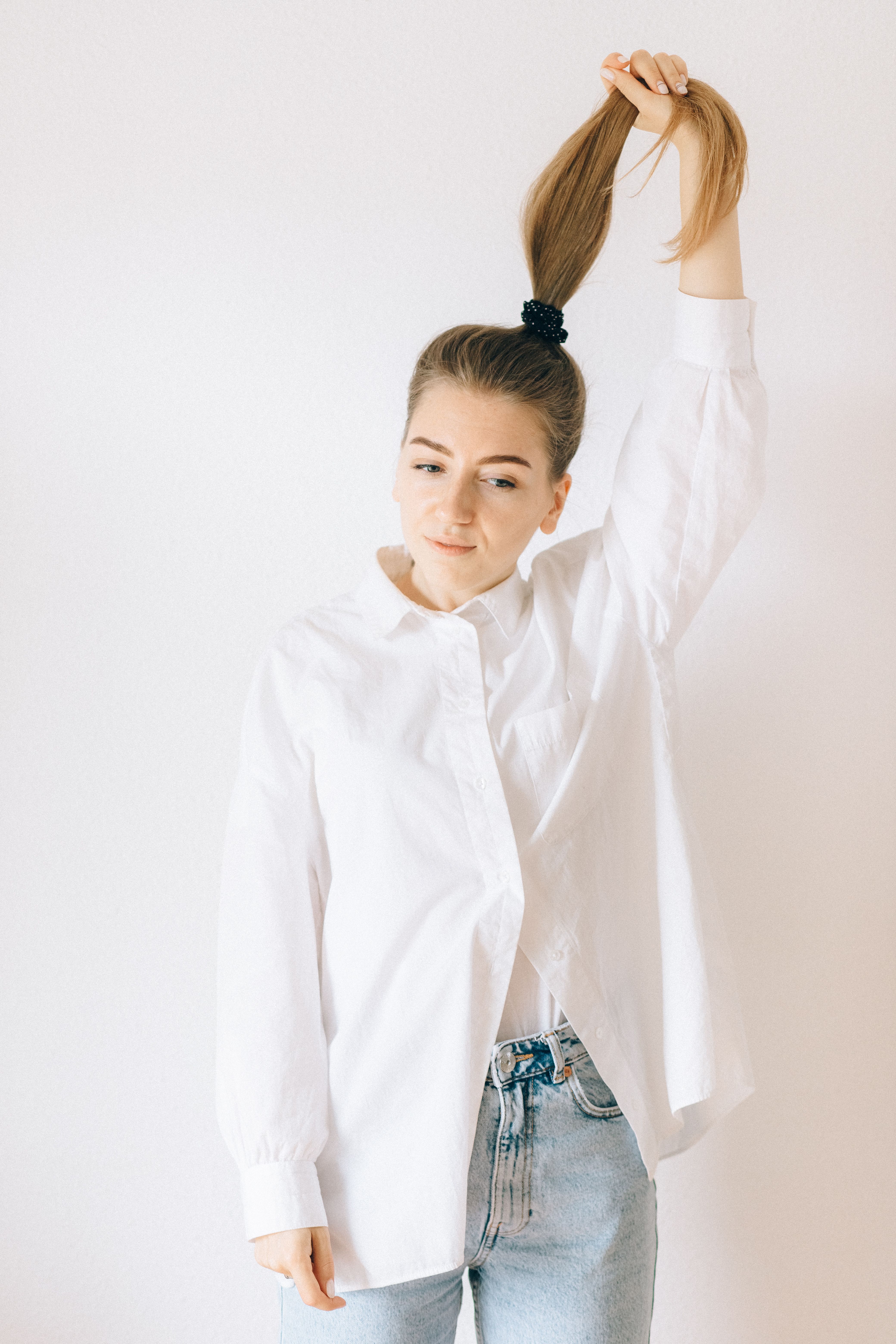 Simple Self Portrait White Background Photos, Download The BEST Free ...