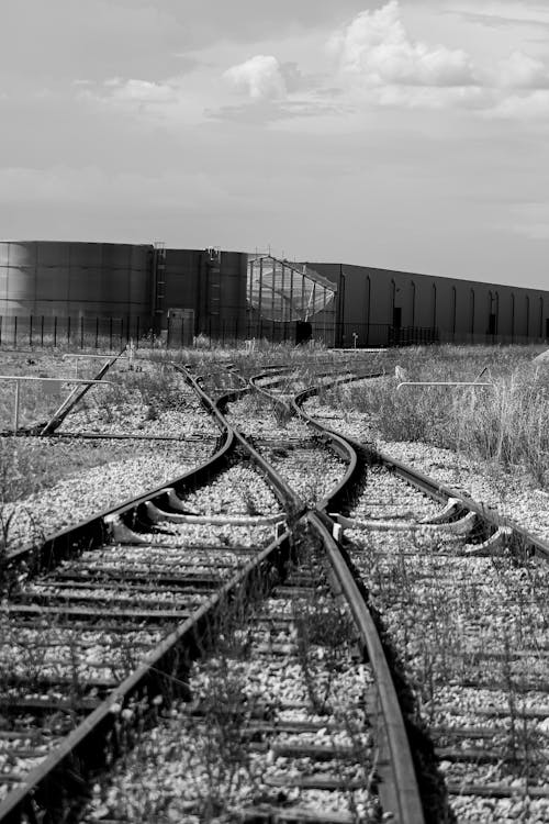 Photos gratuites de chemin de fer, échelle des gris, monochrome