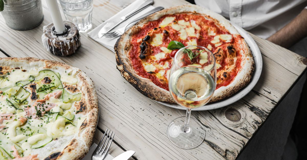 Food story: Italy's Best Pizza in Naples vs Ragù alla Bolognese in Bologna