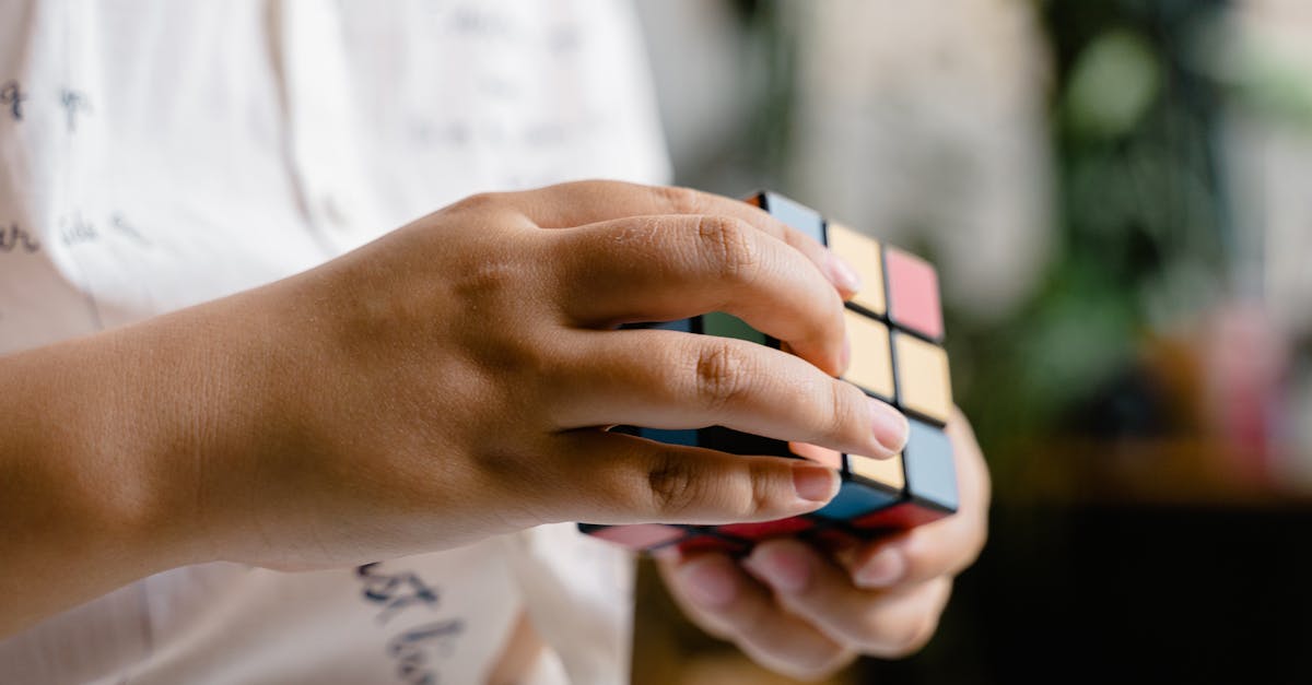 How to solve a Rubik's Cube kid version
