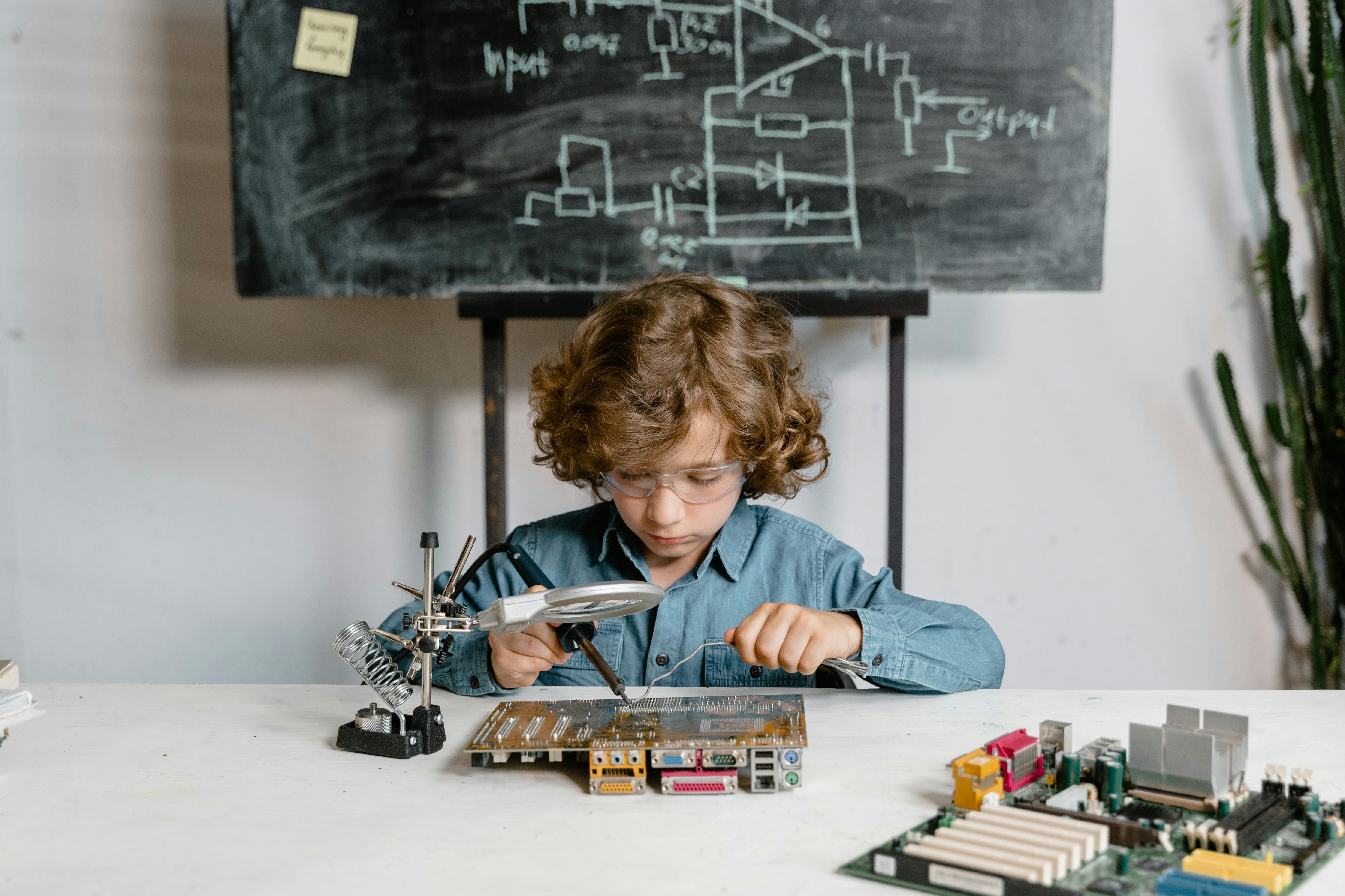 面對社交理解弱，有 SEN 經驗的家長支援可以先從這 5 步開始