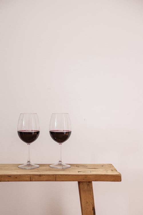 무료 레드 와인, 수직 쐈어, 알코올음료의 무료 스톡 사진