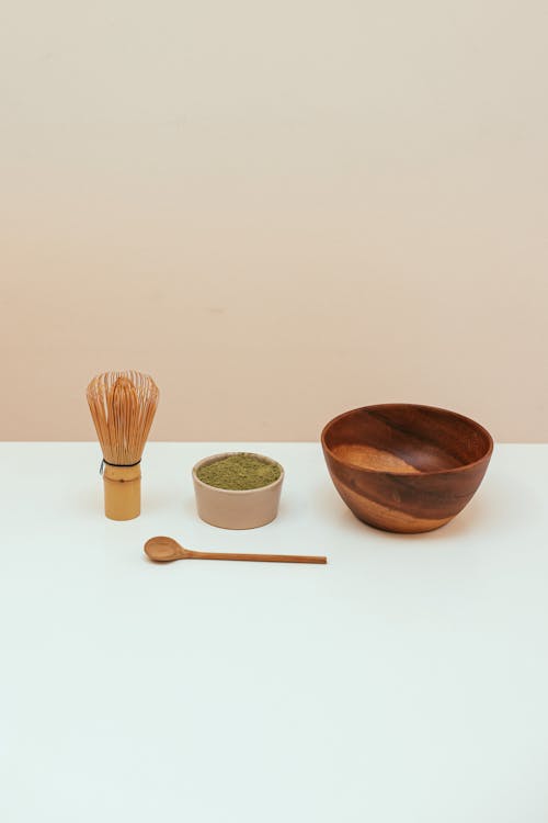 Gratis lagerfoto af bambus visp, grøn te, køkkenredskaber